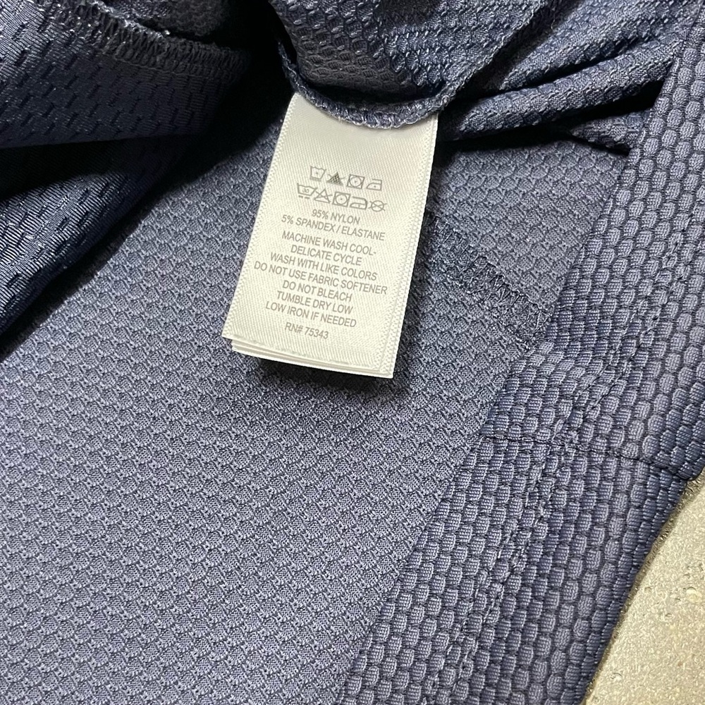 Tommy Bahama Golf Textured 1/2 Zip Jacket - Picture 10 of 10